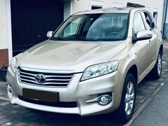 Bild des Angebotes Toyota RAV 4 2.2 D-4D 4x4 Executive