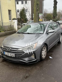 Bild des Angebotes Hyundai ELANTRA 2.0i Automatik GLS