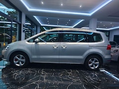 Bild des Angebotes VW Sharan Highline BMT 4Motion PANO LEDER 7-SITZE