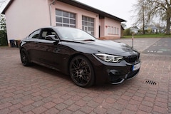 Bild des Angebotes BMW M4 COMPETITION      UNFALL / NACHLACKIERUNGSFREI
