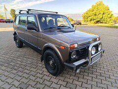 Bild des Angebotes Lada Taiga Niva Taiga 5-trg. LANG 4x4 Klima Dotz A/T LED