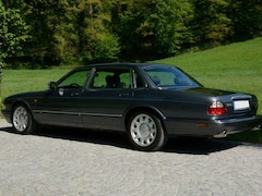Bild des Angebotes Jaguar Daimler Super V8 Langversion