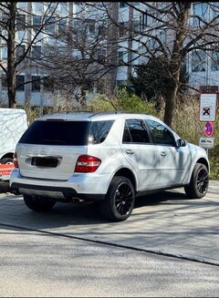 Bild des Angebotes Mercedes-Benz ML 320 CDI 4Matic 7G-TRONIC DPF Edition 10