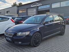 Bild des Angebotes Volvo V50 2.4i Momentum/2.Ha/Automatik/Tüvneu/Sitzh/Gepf.