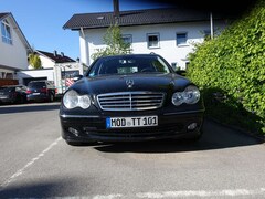 Bild des Angebotes Mercedes-Benz C 220 T CDI Automatik Classic