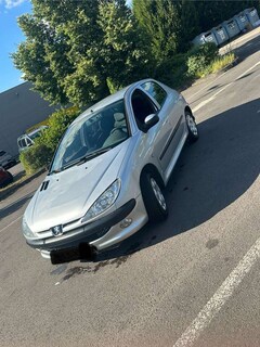 Bild des Angebotes Peugeot 206 60 Filou