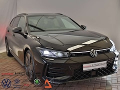 Bild des Angebotes VW Passat Variant R-Line 2.0TDI DSG+4M+AHK+360°RFK+ACC+HUD