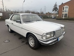 Bild des Angebotes Mercedes-Benz C 230 W123 Coupe