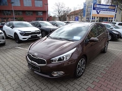Bild des Angebotes Kia Ceed SW / cee'd SW cee´d Sportswagon 1.6 Platinum Edition AHK, Panor,