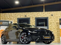 Bild des Angebotes Jaguar XE R-Dynamic Black/360°/NAVI/APPLE/SOUND/SHZ