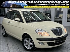 Bild des Angebotes Lancia Ypsilon 1.2 8V, Klima, Allwetter, erst 60 tkm!