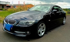 Bild des Angebotes BMW 325 325i Cabrio - all black - AHK - Soundsystem