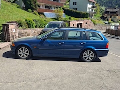 BMW 320 320i touring