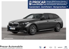 Bild des Angebotes BMW 550 e xDrive Touring M Sport AHK Pano PA+ DA Prof.