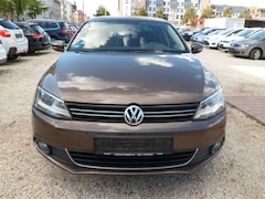 Bild des Angebotes VW Jetta Life BMT *TOP ZUSTAND 19" FELGEN SCHECKHEFT