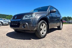 Bild des Angebotes Suzuki Grand Vitara 2.4 VVT Club (5-trg.)*1. Hand*HU NEU*