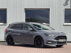 Ford Focus ST Sony Premium Bi-Xenon Leder-Paket Sport