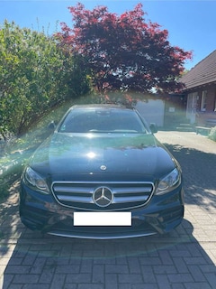 Bild des Angebotes Mercedes-Benz E 250 9G-TRONIC AMG Line