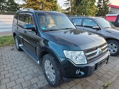 Bild des Angebotes Mitsubishi Pajero 3.2 DI-D Instyle Pano/Navi/7-Sitzer