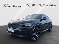 Bild des Angebotes BMW X6 M50i IconicGlow/22Zoll/Driving+/Parking+/Laser/Sit