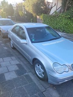Bild des Angebotes Mercedes-Benz 180 Eleganz