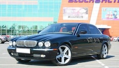 Bild des Angebotes Jaguar XJ8 SWB 3.5 L V8 Sport Premium