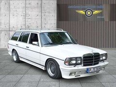 Bild des Angebotes Mercedes-Benz 280 280 TE W123 Kombi mit Umbau im Stiel der 80er-Jahre mit H-Kennzeichen und Zulassung.