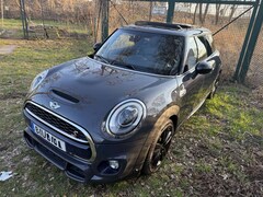 Bild des Angebotes MINI Cooper S werk.JCW aero EXTERIEUR Harman,pano,keylesgo