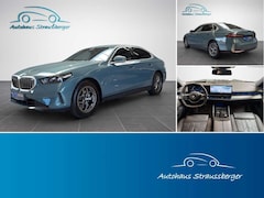 Bild des Angebotes BMW 520 d xDrive ACC LED Sthz. SHZ 4ZK 3D Kamera QI
