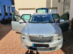Bild des Angebotes Skoda Superb Superb Combi 2.0 TDI 4x4 Exclusive