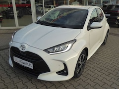Bild des Angebotes Toyota Yaris 1.5H Teamplayer+Comfort+Safety-Paket