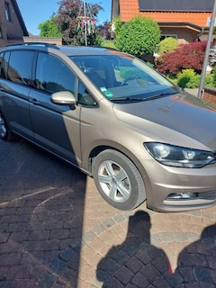 Bild des Angebotes VW Touran 2.0 TDI SCR (BlueMotion Technology) DSG Comfortlin