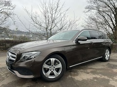 Bild des Angebotes Mercedes-Benz E 200 E 200 T Avantgarde Navi/LED/R-Kamera/T-Leder