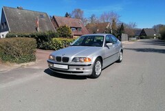 Bild des Angebotes BMW 328 iA 2Hd*Leder*unverbastelt*100%rostfrei*BMW SH