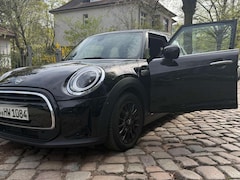 Bild des Angebotes MINI One Mini One Aut. Essential Trim