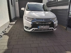 Bild des Angebotes Mitsubishi Outlander Outlander 2.4 4WD Plug-In Hybrid Spirit