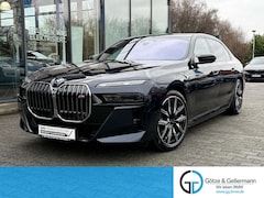Bild des Angebotes BMW i7 M70 xDrive B&W TheaterScreen UPE:EUR222.200,-