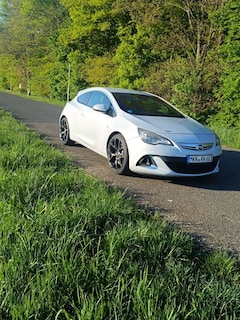 Opel Astra OPC, FlexRide-Fahrwerk, 20" Alu, Schalensitze uvm.