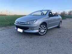 Bild des Angebotes Peugeot 206 CC 135 S16 GTi Quicksilver