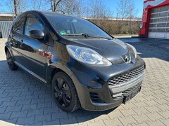 Bild des Angebotes Peugeot 107 107  5-Türer , Klima  , nur 82 TKM