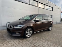 Bild des Angebotes VW Touran 2.0 TDI Highline ACC*Navi*Kam*Spur*SH*17*AHK