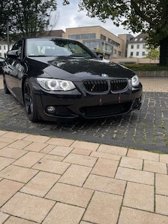 Bild des Angebotes BMW 325 325i Cabrio Aut. M Sport Edition