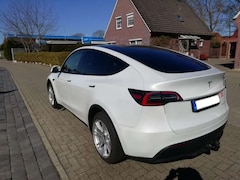 Bild des Angebotes Tesla Model Y Long Range Dual Motor AWD/Met/Pano/AHK/Mwst. auswb