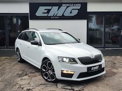Bild des Angebotes Skoda Octavia Combi RS 2.0 TFSI Black Design*LEDER*SHZ*