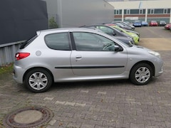 Bild des Angebotes Peugeot 206 Plus ,3-türig, Tüv,Insp.,Zahnriemen Neu