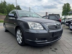 Bild des Angebotes Toyota Avensis 2.0  Executive Liftback AUTOMATIK HU / AU NEU