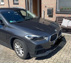 Bild des Angebotes BMW X2 sDrive 20 i Advantage Ganzjahresreifen AHK.