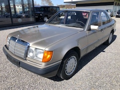 Bild des Angebotes Mercedes-Benz 230 E*SHD*Sitzheizung*Sportsitze Karo Braun*