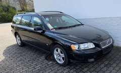 Bild des Angebotes Volvo V70 Kombi 2.4 Momentum