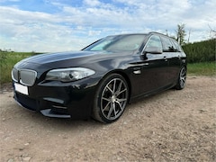 Bild des Angebotes BMW 550 M550d xDrive Touring Sport-Aut. HUD Panoramadach